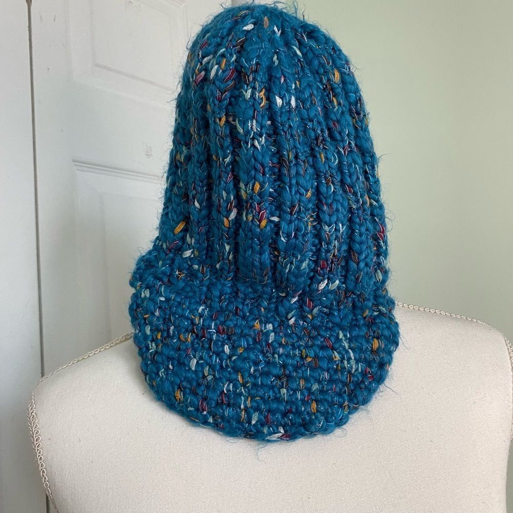 Y2K Turquoise Knitted Hat